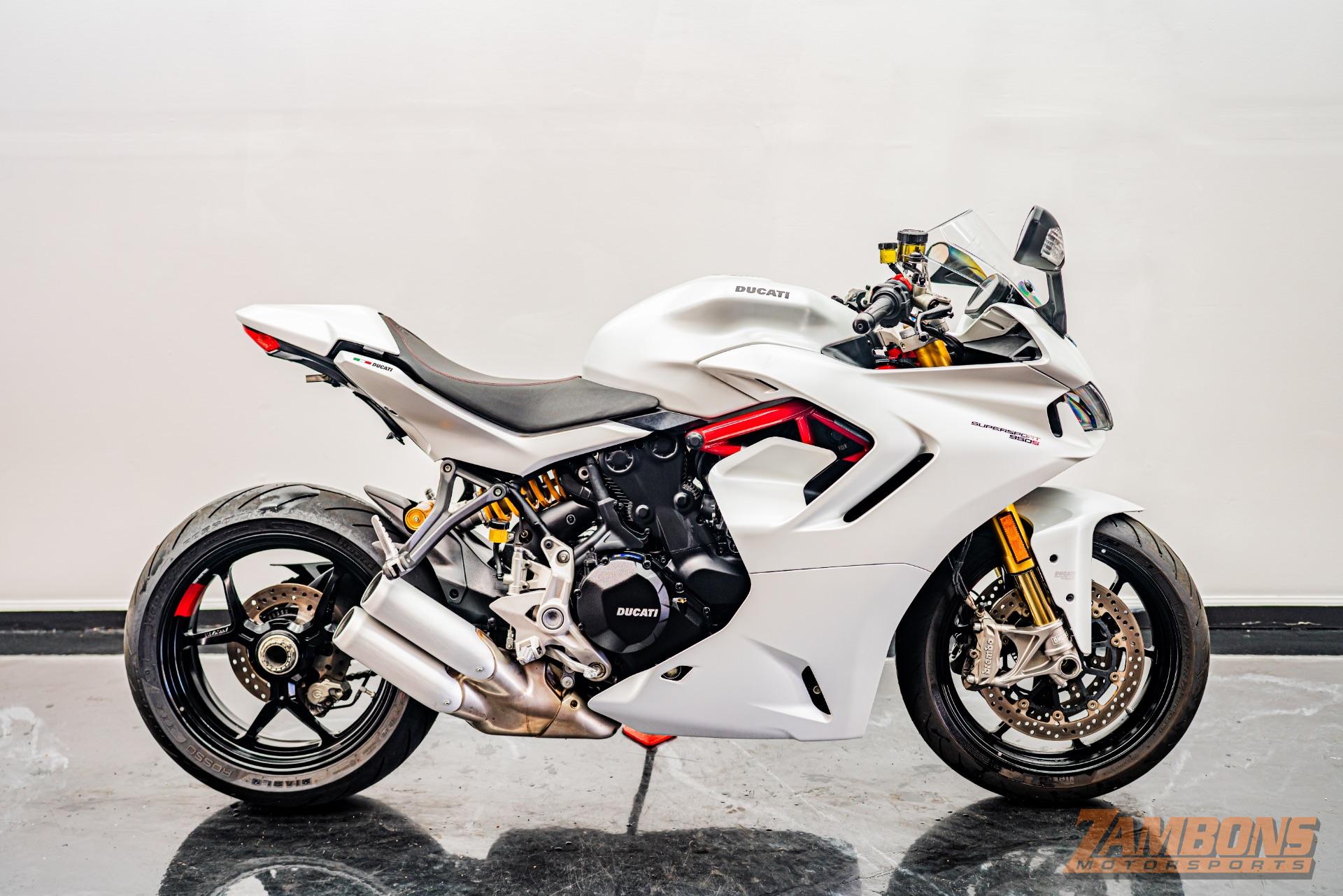 2023 Ducati SuperSport 950 S